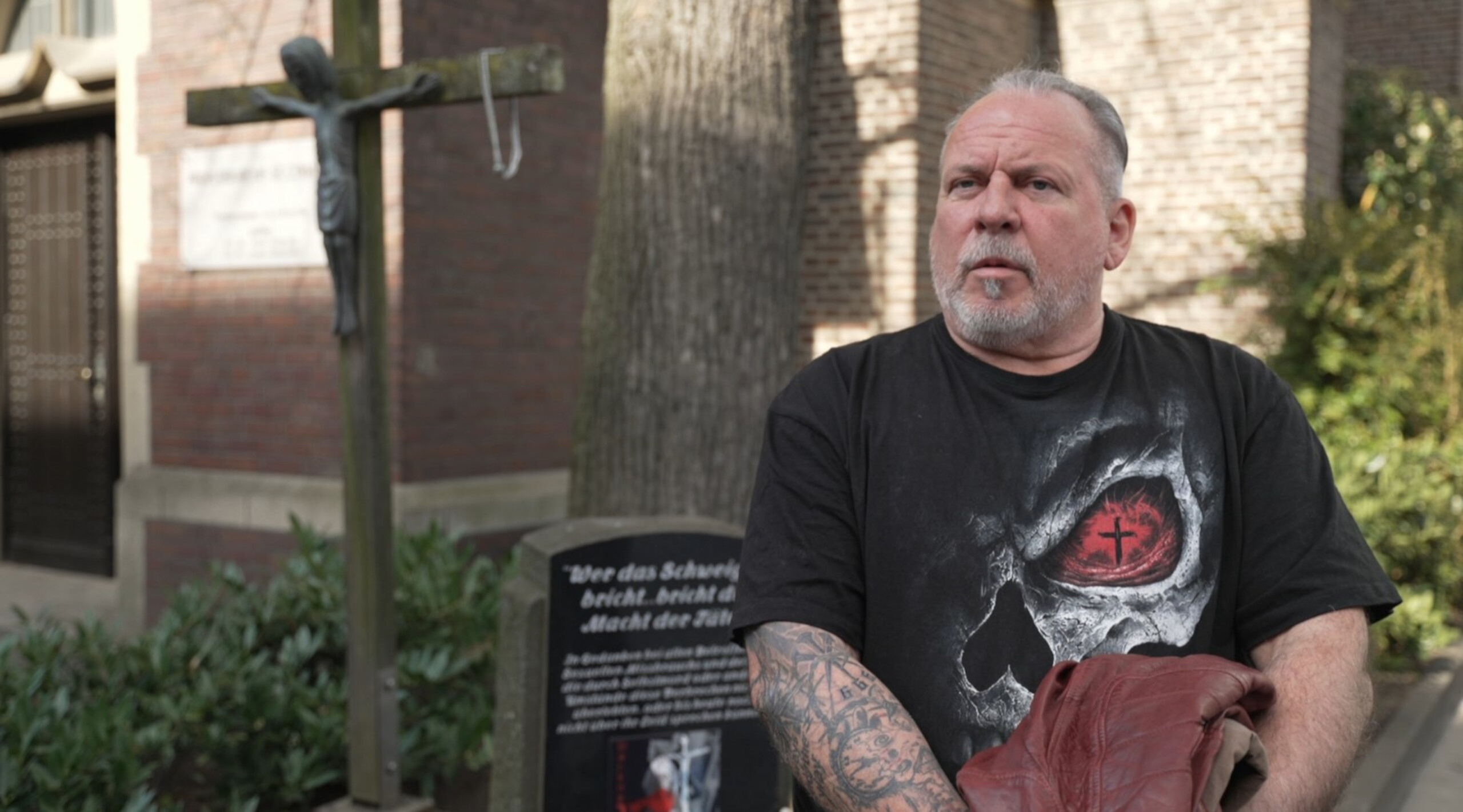 Auf RTL: Markus Elstner in "Missbraucht – kirchliche Opfer klagen an"